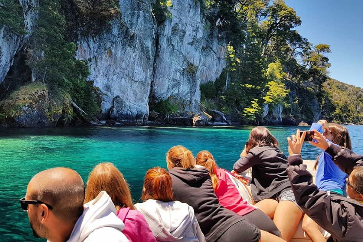 Villa Traful Full Day con la Navegación al Bosque Sumergido